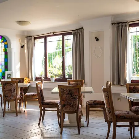 Victoria Ξενοδοχείο 3*