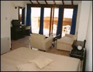 维多利亚内塞巴尔酒店 酒店